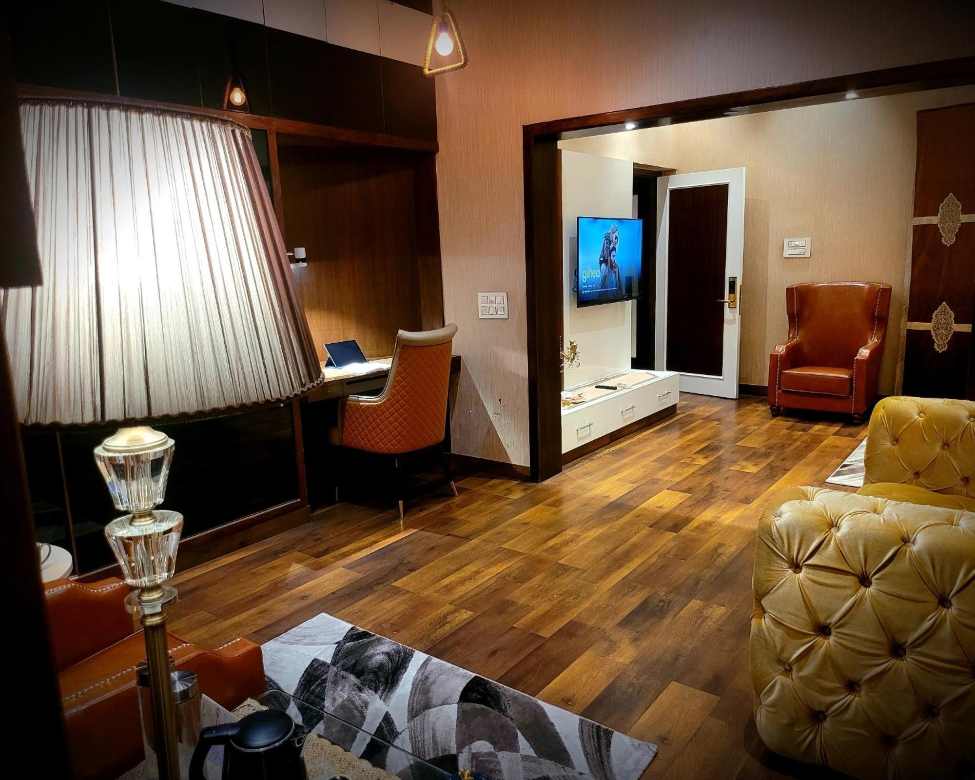 Victorian Elegance Luxury Stays Amritsar Exterior photo